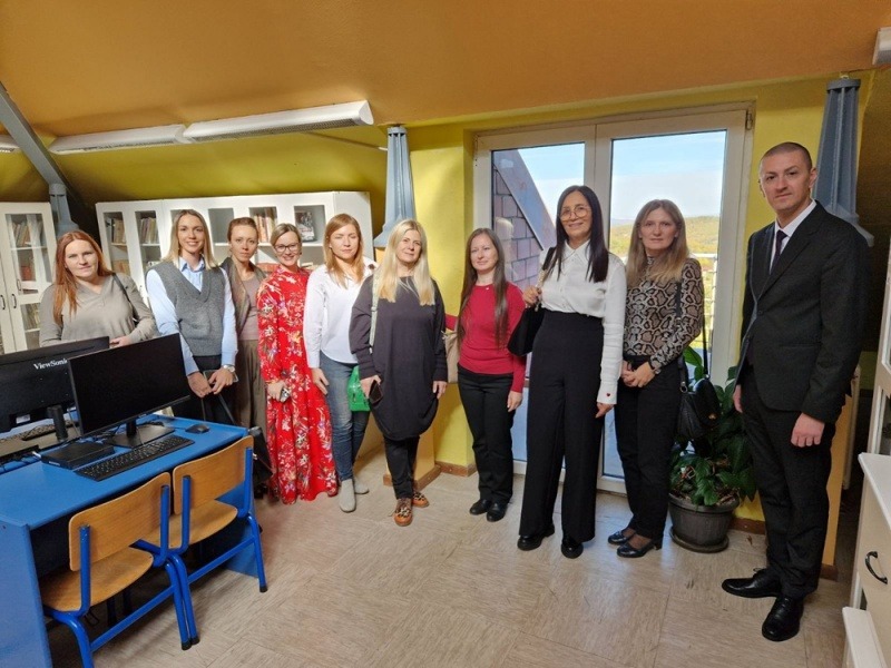 IMG-48e59ebec13701c83f6af20b36e6c1bc-V