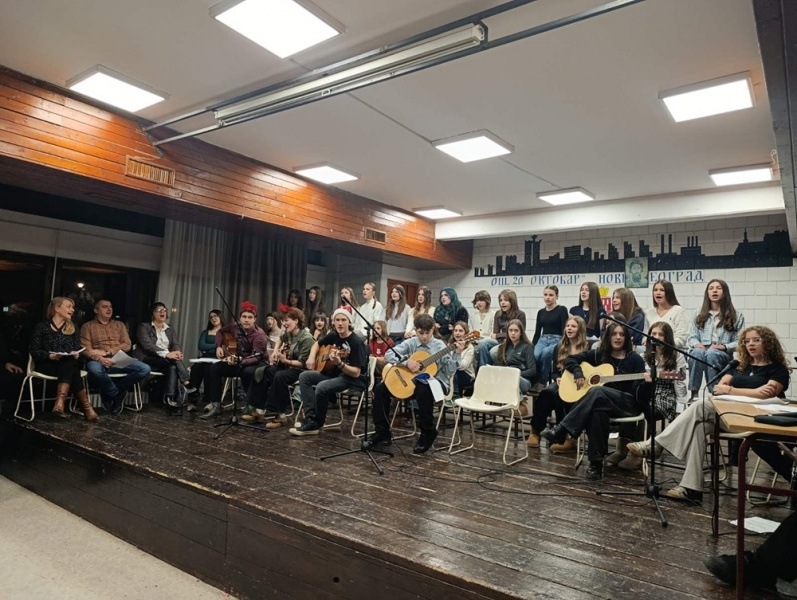 IMG-b96d22ebc0de5982e222131ef7d3f389-V